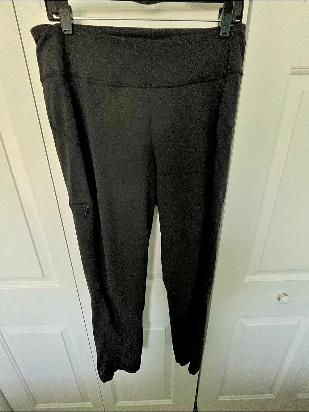 Duluth Trading Co Duluth Trading Leggings w Zip Pocket Leggings in Black Sz M